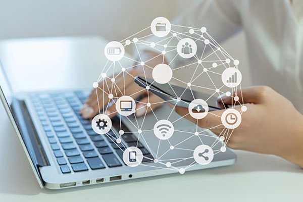 chargé-de-communication-digitale